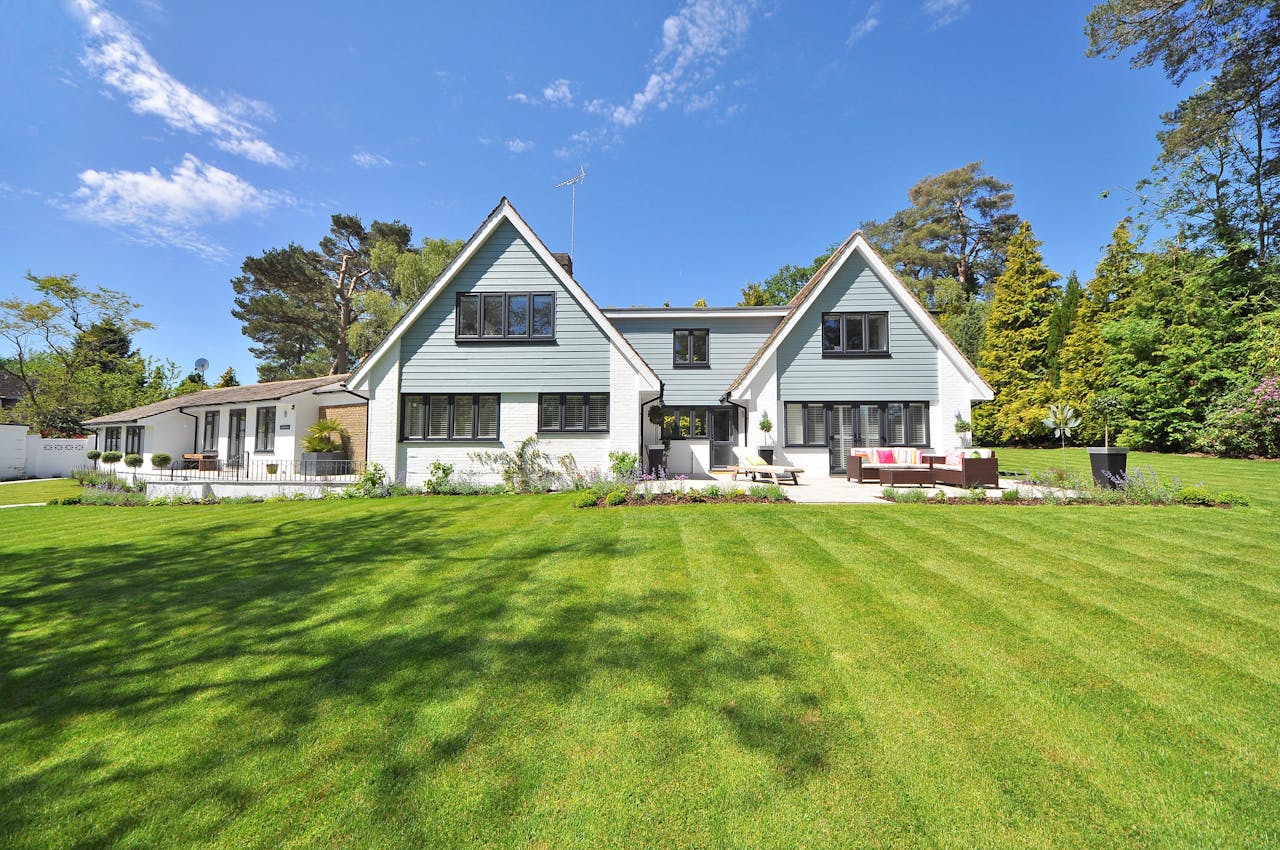outdoor-space Professional Lawn Care in Knoxville